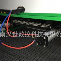 出口型直排式换刀雕刻机实木门 橱柜门 板式家具 雕刻造型加工