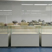 华源彤达 HY博物馆展柜 、文物展柜 桌柜 、恒温恒湿展柜  博物馆展柜厂家 **  欢迎购买